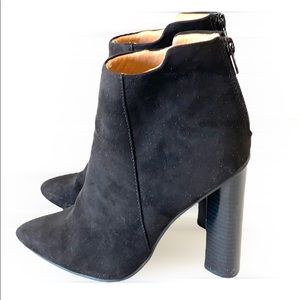 Qupid Black Faux Suede Block Heel Pointed Toe Back Zip Ankle Boots